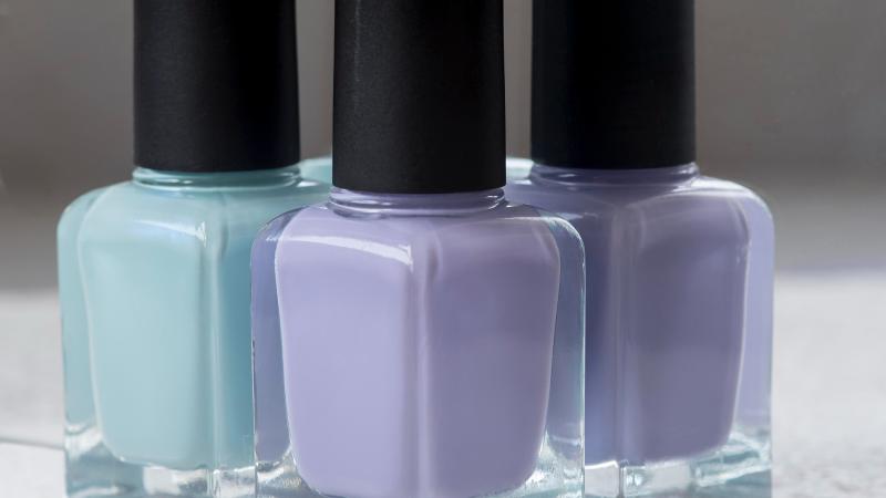 Freepik - Cosmético para uñas