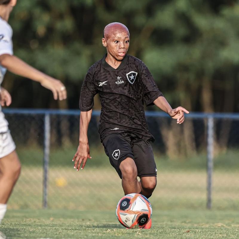 Instagram: @_bernardo_lopes11