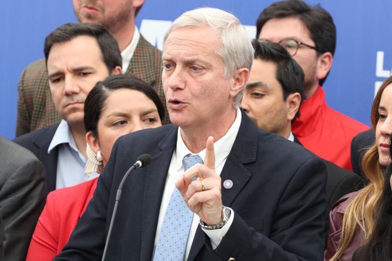 Aton - José Antonio Kast