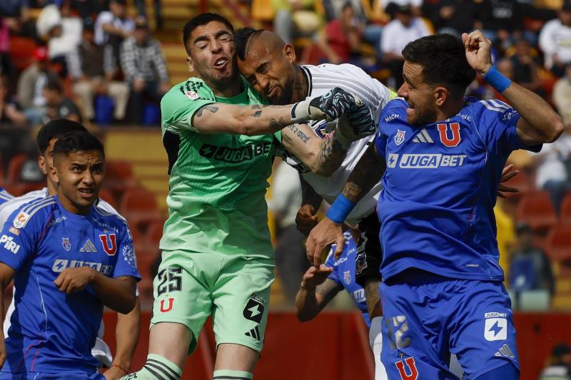 Delatan burla de figura de la U a Colo-Colo en la Supercopa - Photosport
