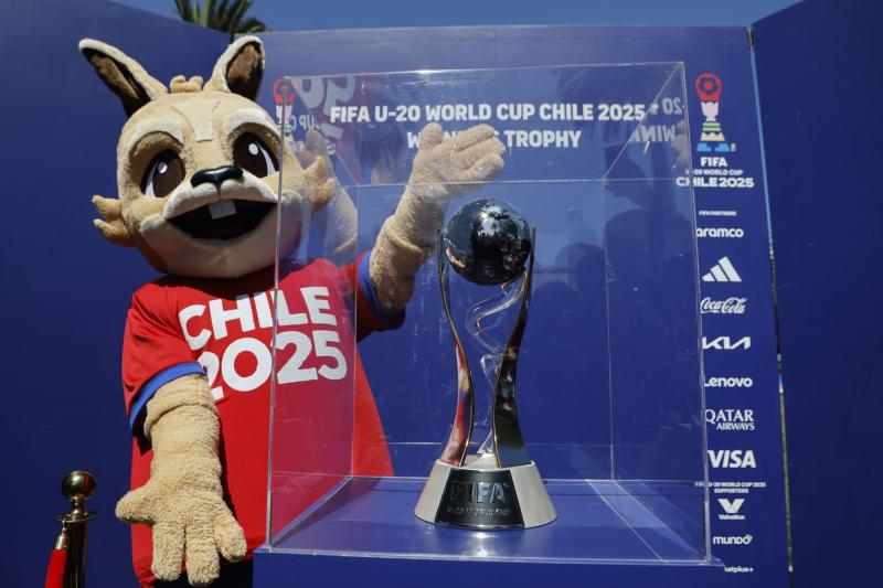 Vito, la mascota oficial del Mundial Sub 20 en Chile - Photosport