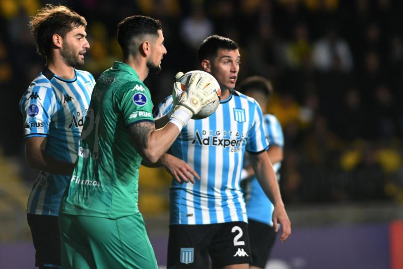 La decisión que tomó Gabriel Arias por críticas de los hinchas - Photosport