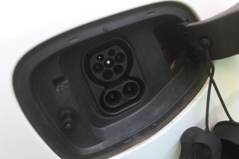 Agencia Uno - Auto eléctrico