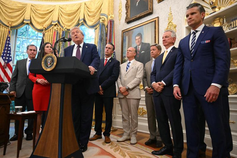 AFP - Revelan que aviones de combate de Venezuela sobrevolaron buque de EE.UU. como una “demostración de fuerza”