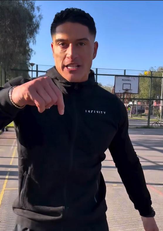 Sammis Reyes se luce con video haciendo clavadas y recuerda sus inicios - Captura