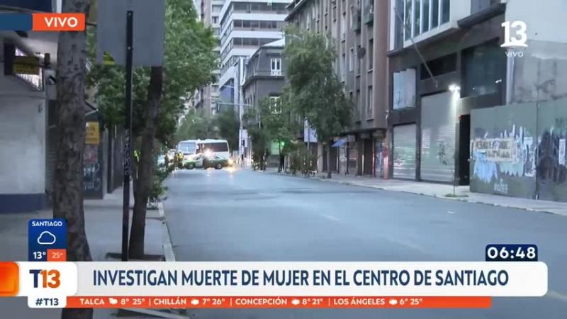 Encuentran cuerpo de mujer fuera de edificio en Santiago: Investigan caída de altura