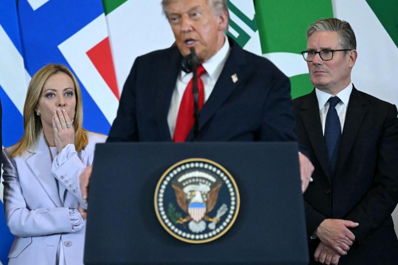 AFP - Donald Trump y Giorgia Meloni en la cumbre por Gaza