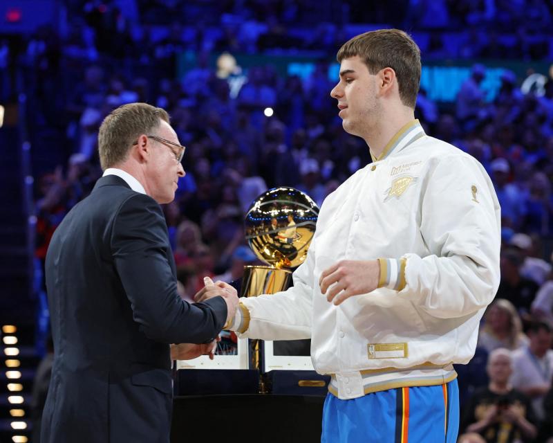 AFP - Sam Presti y Nikola Topić