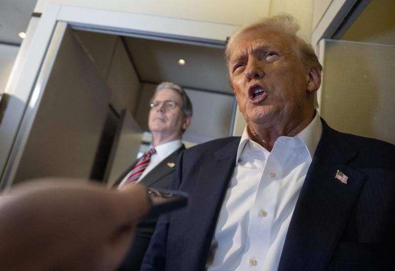 Trump dice que prepara operaciones terrestres en medio de ataques a "narcolanchas" en Venezuela