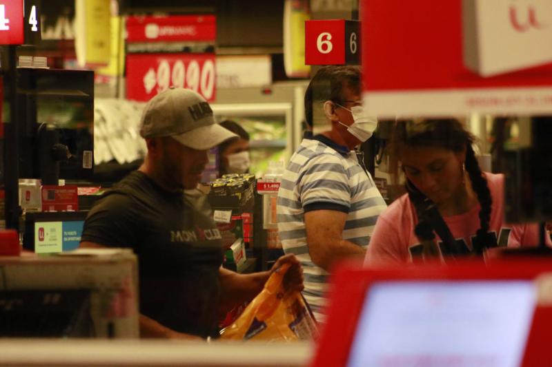 Agencia Uno - ¿Cómo funcionará el comercio este fin de semana largo?