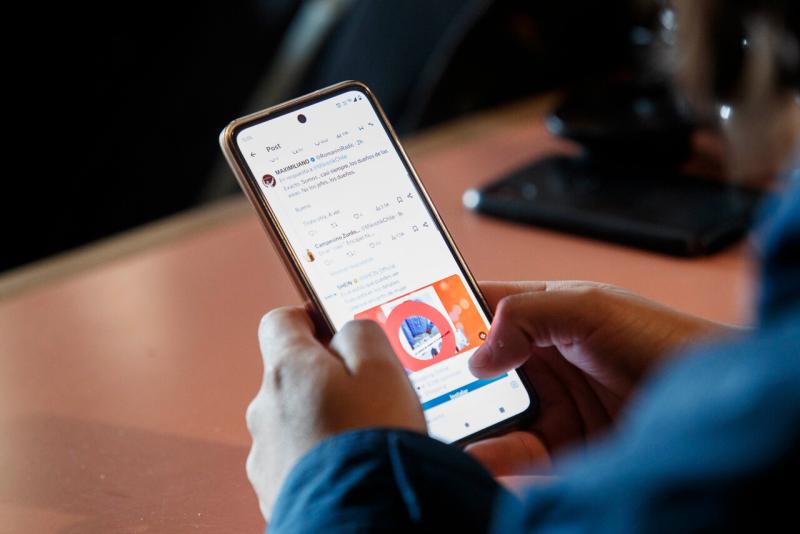 Agencia UNO - políticas sobre redes sociales en empresas