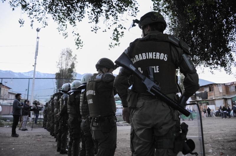 Comenzó el desalojo de la toma Dignidad en La Florida - Agencia Uno