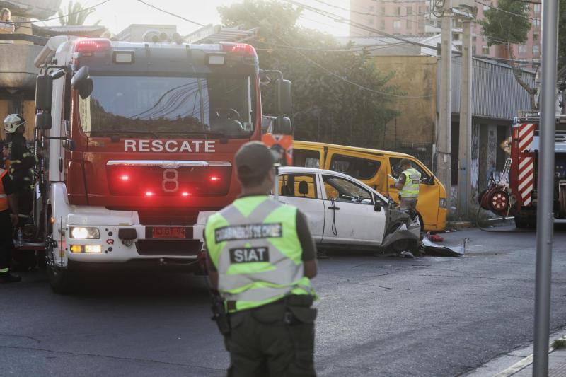 Agencia Uno - Niño murió tras choque de delincuentes a furgón