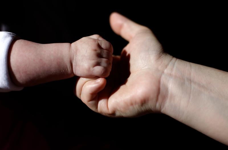 Agencia Uno (referencial) - Caída de pelo post parto