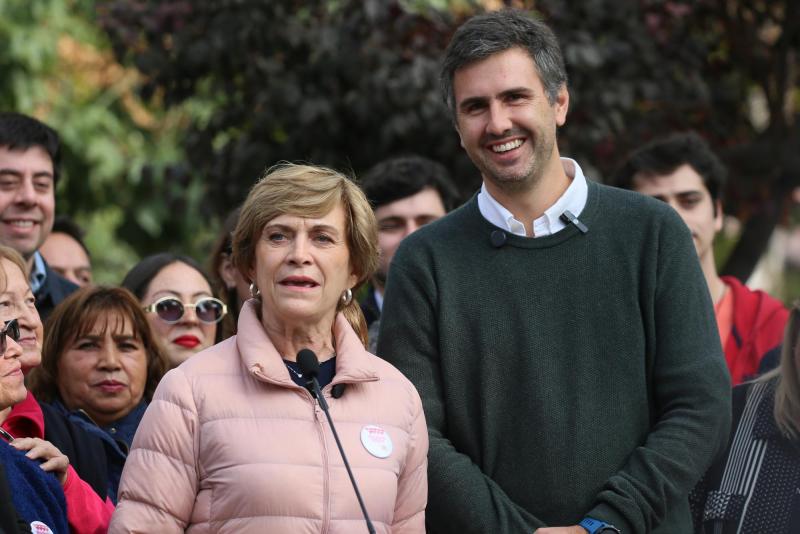 ATON - Evelyn Matthei y Diego Paulse