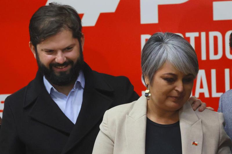 Aton- Presidente Gabriel Boric y Jeannette Jara