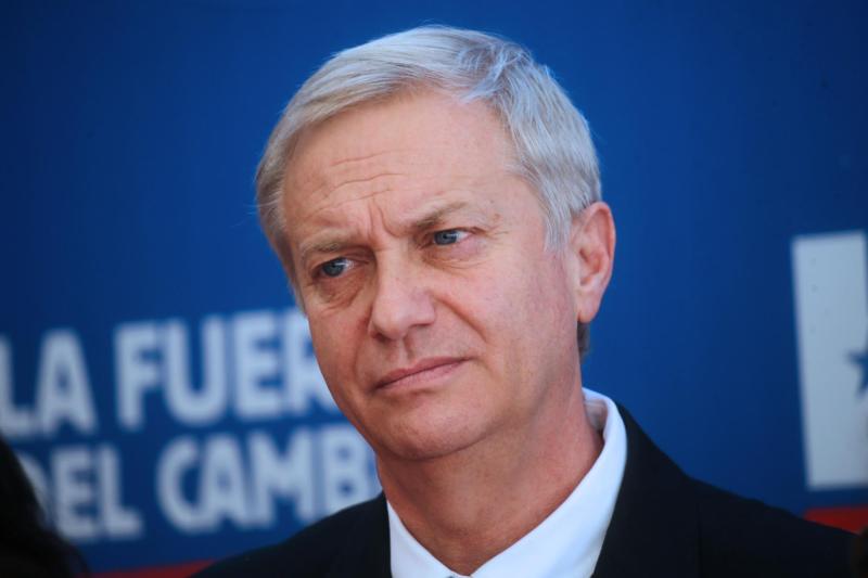 Aton- Kast aseguró que usa las redes sociales "de buena manera"