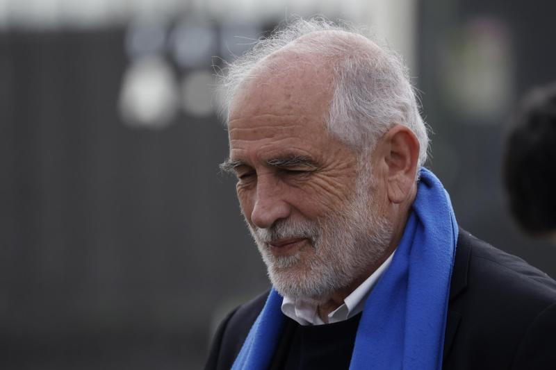 Aton- Ministro de Vivienda, Carlos Montes