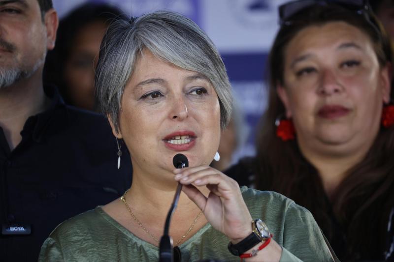 Aton- Jeannette Jara, candidata presidencial oficialista