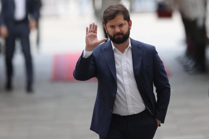 Aton- Presidente Boric defendió su alusión a propuesta de Kast en cadena nacional