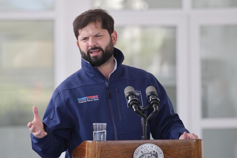 Aton- Presidente Boric llamó a parlamentarios a "sacar proyectos"