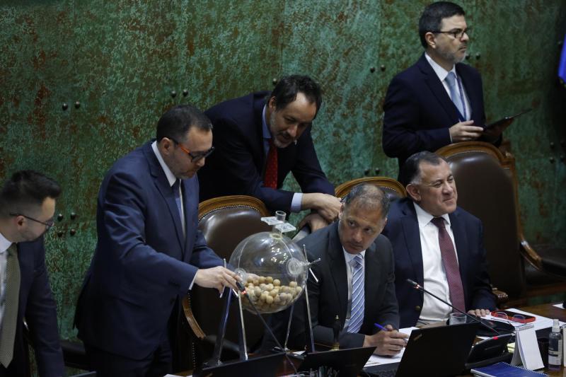 Aton- Sorteo de los integrantes de la comisión revisora de la AC contra Ulloa