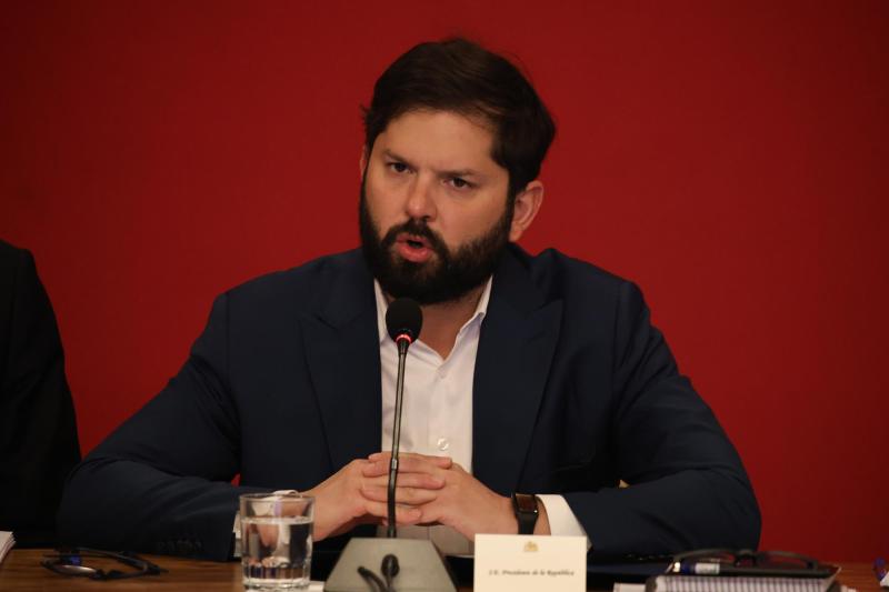 Presidente Boric se refiere a error en cuentas de luz - Aton