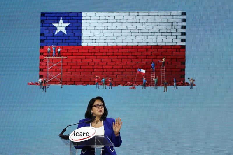 Aton- Contralora Dorothy Pérez expuso en la Enade 2025