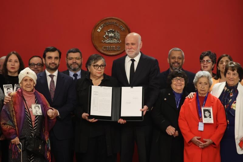 Aton- Promulgación de la ley que crea Registro de Personas Ausentes por Desaparición Forzada