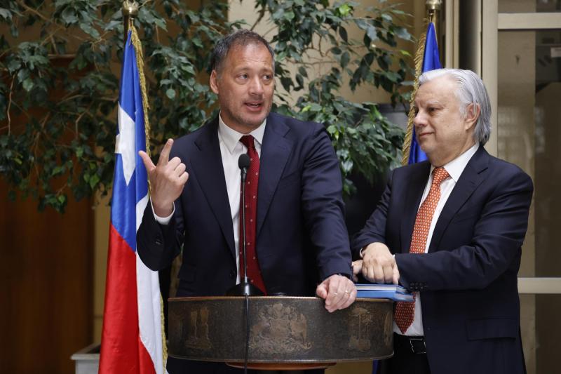 Aton- José Miguel Castro, presidente de la Cámara