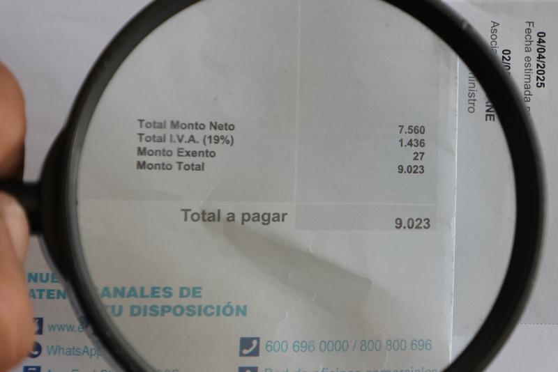 El descuento en el cobro de la luz será detallado en la boleta de cada cliente - Foto ATON