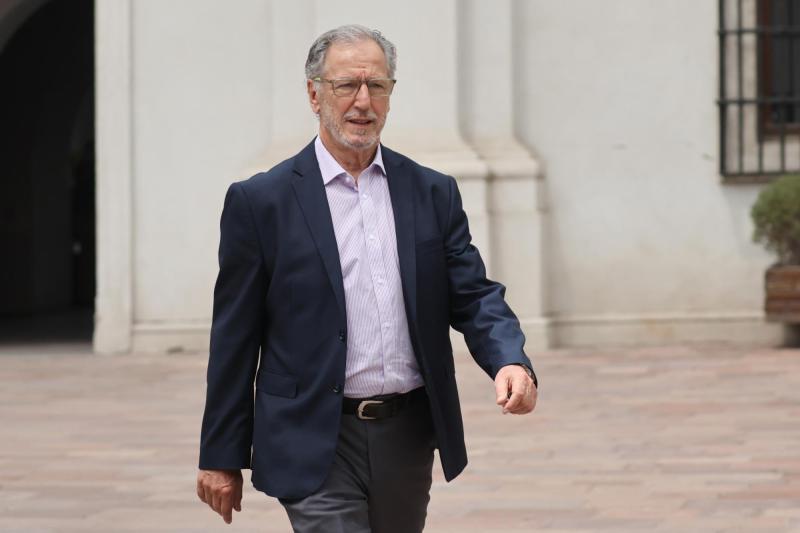 Aton- Álvaro García, biministro de Economía y Energía