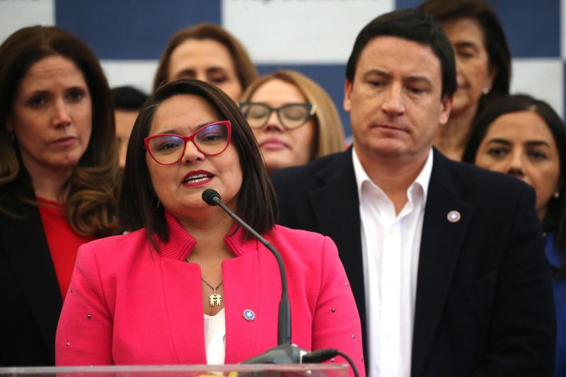 Aton- Hurtado desató molestia de la UDI