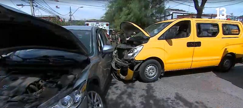 La Tarde es Nuestra - Choque de furgón en Recoleta