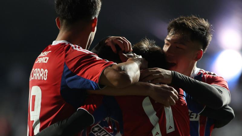 @ColoColo - Colo-Colo perdió ante Deportes Puerto Montt con el portero Eduardo Villanueva como protagonista