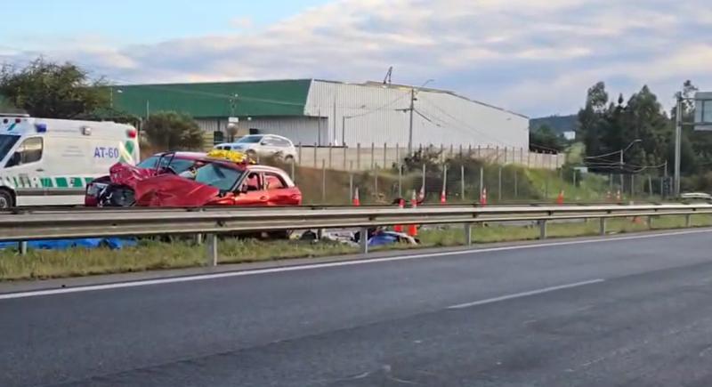 T13 - Tragedia en Villa Alemana: Cuatro muertos y dos heridos deja violento choque que involucró a una ambulancia | Captura de video