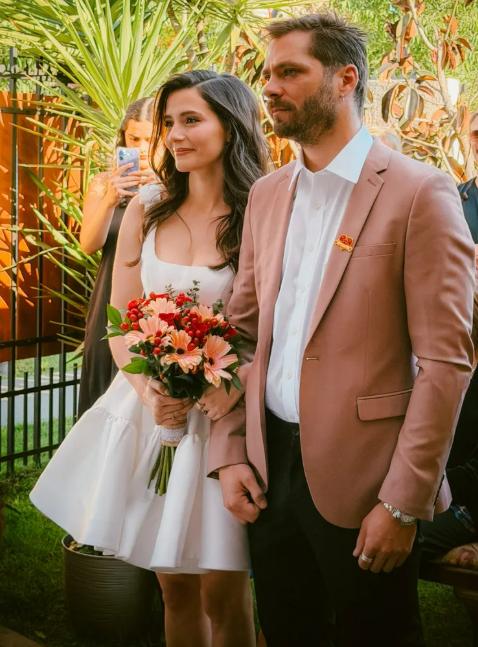 Magdalena Müller dio el “sí” en una ceremonia íntima tras 6 años de relación con su pareja - RRSS