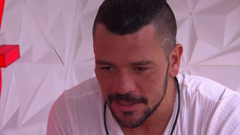 Canal 13 - Juan Pedro en Mundos Opuestos