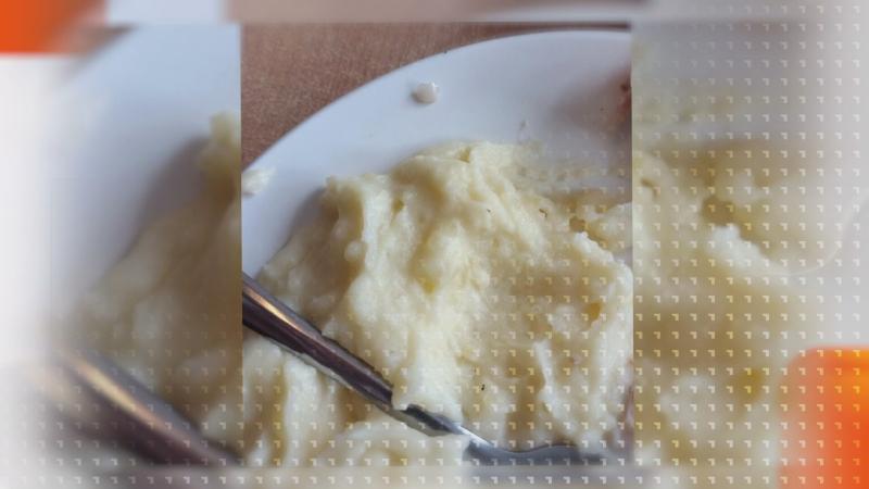 Diente en un plato de puré - T13