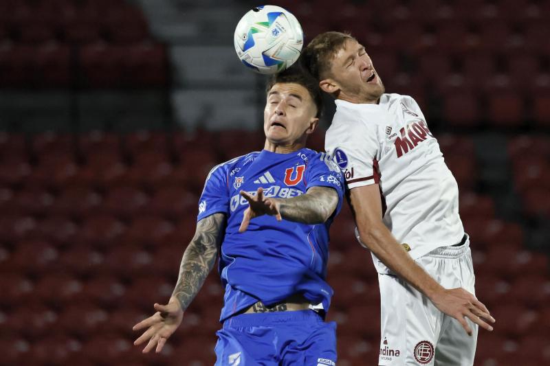 Universidad de Chile visita a Lanús - Photosport