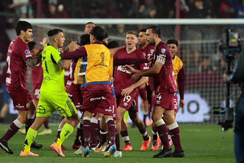 Universidad de Chile eliminado por Lanús de la Copa Sudamericana - Photosport