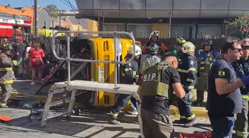 T13 - Choque de furgón en Recoleta