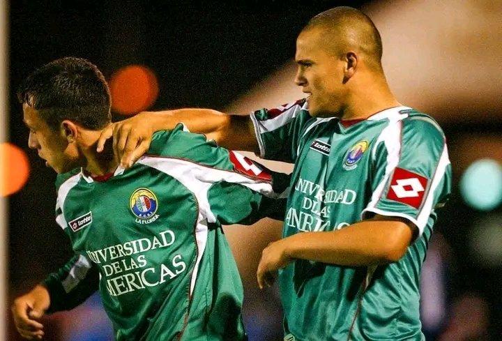 X @DespliegueFutCL: Humberto Suazo con Fabián Orellana en Audax Italiano el año 2005