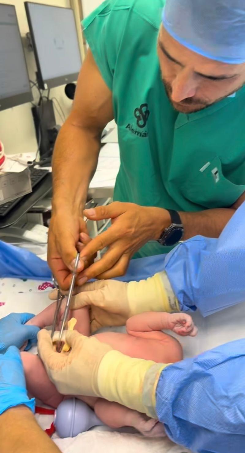 Instagram - Alanna, hija de Pangal Andrade y Melina Noto