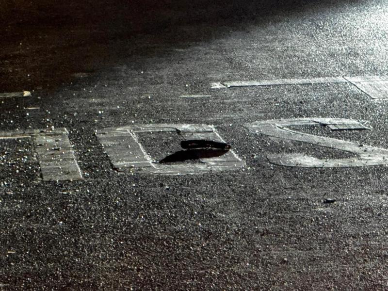 Conductora es baleada por desconocidos en La Pintana: Recibió disparo en la mano