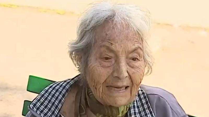 Adulta mayor de 90 años vive en deplorables condiciones - La Tarde es Nuestra