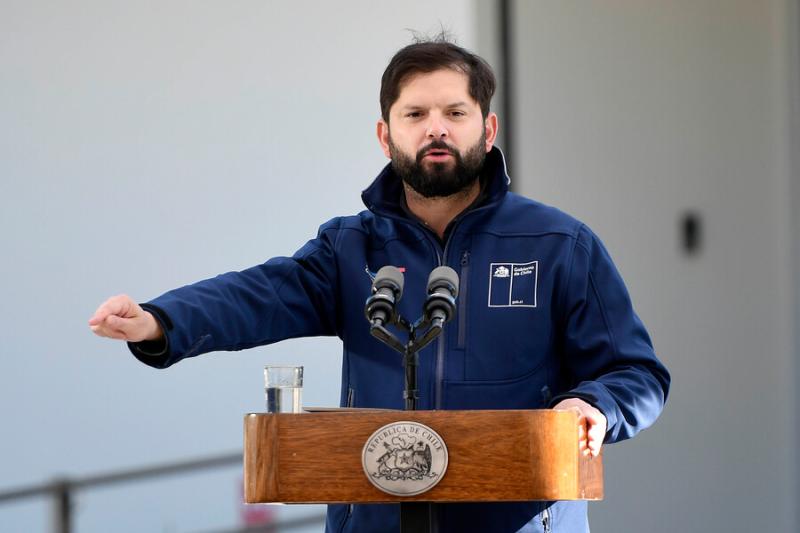 Agencia Uno - Presidente Boric se refiere a muerte de Esteban de 12 años