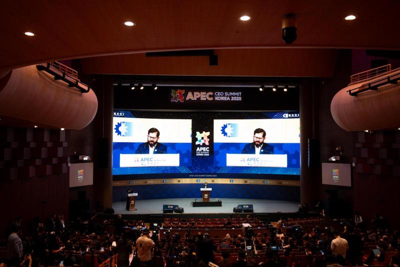 Prensa Presidencia - Boric destacó multilateralismo de Chile y llamó al respeto del derecho internacional en Cumbre APEC