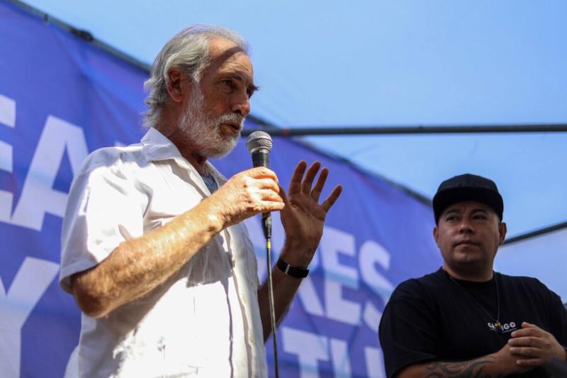 Agencia Uno - Héctor Noguera elegido el mejor actor de Chile, según Cadem