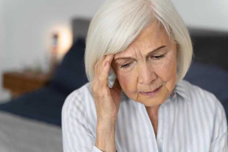 Freepik - Estudio revela fuerte vínculo entre pérdida auditiva y Alzheimer
